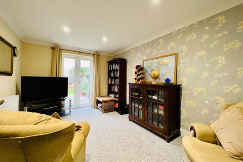 2 Chapel Road, Dymchurch, Romney Marsh, TN29 0TD