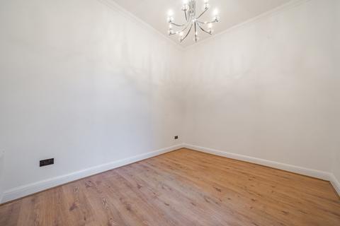 2 bedroom flat to rent, Bolton Road London W4