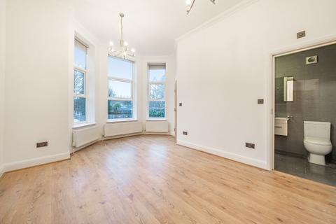 2 bedroom flat to rent, Bolton Road London W4