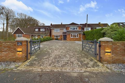 5 bedroom detached house for sale, Bromley Green Road, Ruckinge, Ashford, TN26