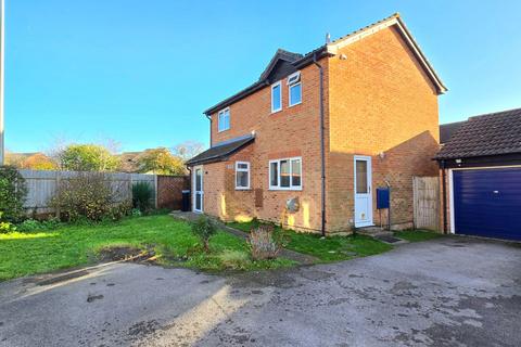 3 bedroom detached house for sale, Denton Close, Thatcham RG19