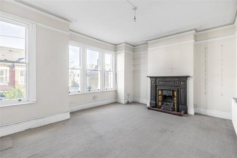 2 bedroom flat for sale, Hazelbourne Road, London, SW12