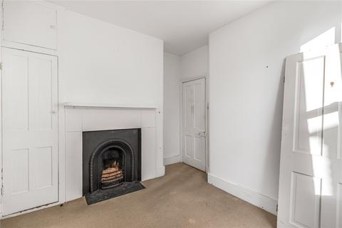 2 bedroom flat for sale, Hazelbourne Road, London, SW12