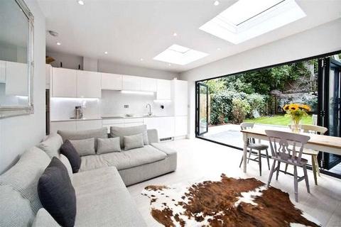 undefined, Stanlake Road, London, W12
