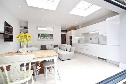 undefined, Stanlake Road, London, W12