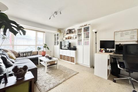 1 bedroom flat for sale, Rosebery Way, Tring HP23