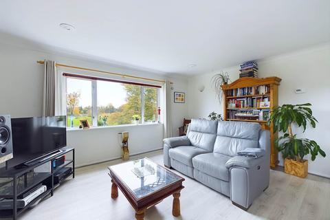 2 bedroom flat for sale, Rixman Close, Maidenhead SL6