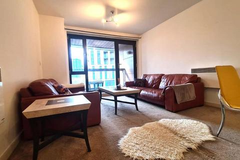 2 bedroom flat to rent, Hallsville Road, London E16