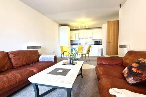 2 bedroom flat to rent, Hallsville Road, London E16