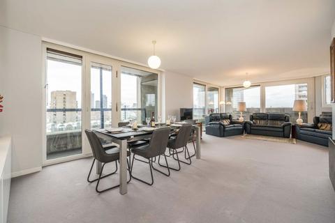 2 bedroom flat for sale, Barbican, London EC2Y