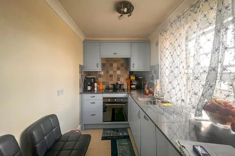 1 bedroom flat for sale, Harmer Street, Gravesend, DA12