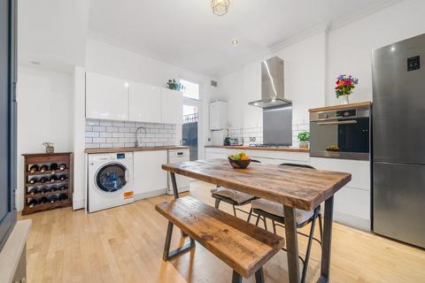 2 bedroom flat for sale, Endymion Road, London SW2