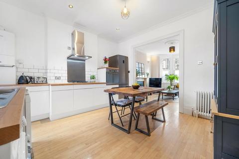 2 bedroom flat for sale, Endymion Road, London SW2