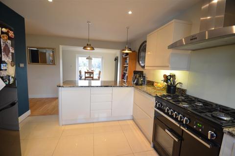 5 bedroom detached house for sale, Shefford Road, Clifton, Shefford