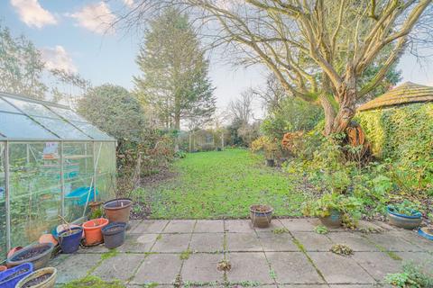 6 Bell Field, Tanworth In Arden, Solihull, B94 5AW