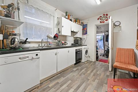 2 bedroom flat for sale, Oldfield Road, London