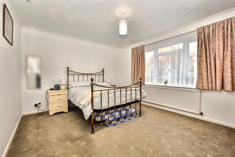 2 bedroom flat for sale, Blackwater Road, Eastbourne