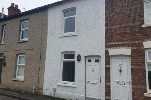 2 bedroom house to rent, Railway Road, Newbury