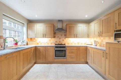 4 bedroom townhouse for sale, Regal Close, Ealing