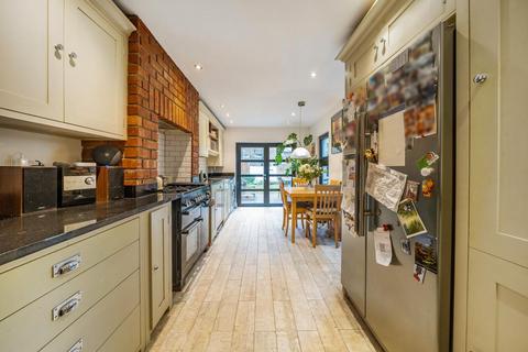 74 Solon Road, London, SW2 5UY