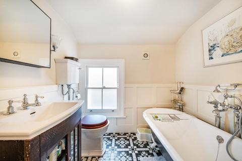 74 Solon Road, London, SW2 5UY
