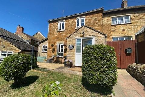 2 bedroom end of terrace house for sale, Church Street, Market Harborough LE16