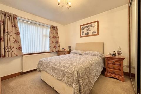 5 Bramble Close, Clayton, Bradford, BD14 6NN