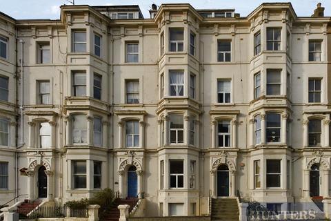 1 bedroom flat for sale, Albion Road, Scarborough