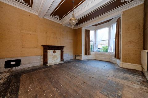 4 bedroom terraced house for sale, 18 Summerside Street, Edinburgh, EH6 4NU