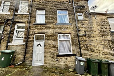 Albion Place, Bradford BD13