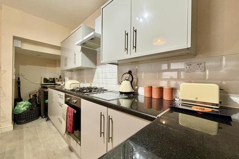 2 bedroom terraced house for sale, Albion Place, Bradford BD13