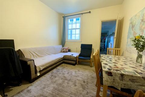 1 bedroom flat to rent, Brunswick Square, Hove