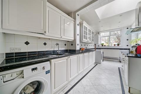 5 bedroom semi-detached house for sale, Parkway, Raynes Park SW20