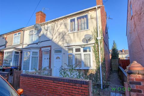 3 bedroom end of terrace house to rent, Chatsworth Street, Mansfield NG17