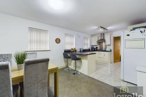 3 bedroom detached bungalow for sale, Wallaces Yard, Alford LN13