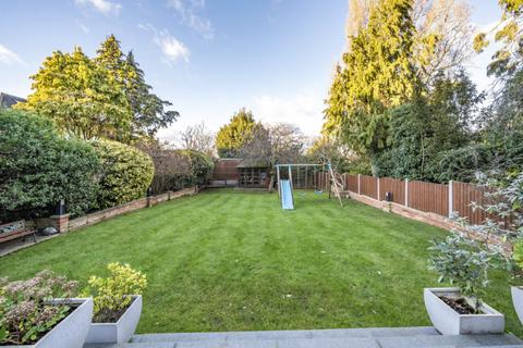 34 Heathcroft, London, W5 3EZ