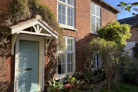 4 bedroom cottage to rent, Westgate, Lincoln