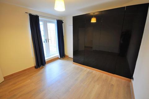 1 bedroom flat to rent, Leavesden Road, Watford WD24