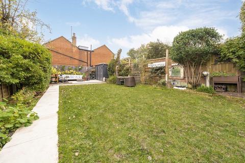 5 bedroom semi-detached house for sale, Rosedene Avenue, London SW16