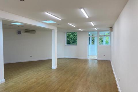 Retail property (high street) to rent, Harrow HA2