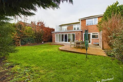 5 bedroom detached house for sale, Cautley Close,