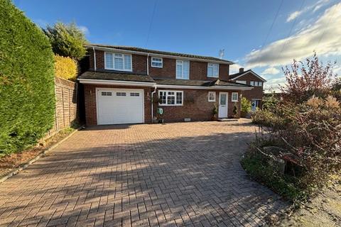 5 bedroom detached house for sale, Cautley Close, Quainton