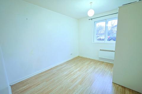 1 bedroom flat for sale, Springwood Crescent, Edgware, Greater London, HA8