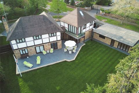 5 bedroom detached house for sale, Horton Close, Maidenhead, Berkshire