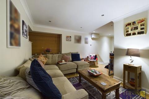 1 bedroom apartment for sale, Amersham Avenue, Langdon Hills, Basildon, Essex, SS16