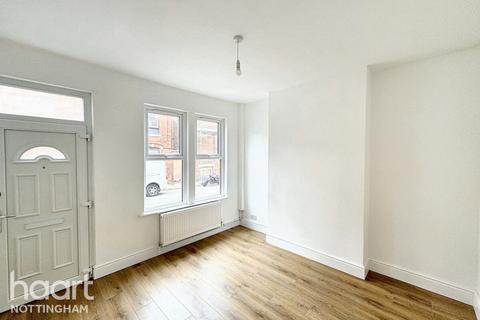 3 bedroom terraced house to rent, Eland Street, Nottingham