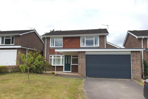 4 bedroom house to rent, The Marlowes, Newbury, Berkshire