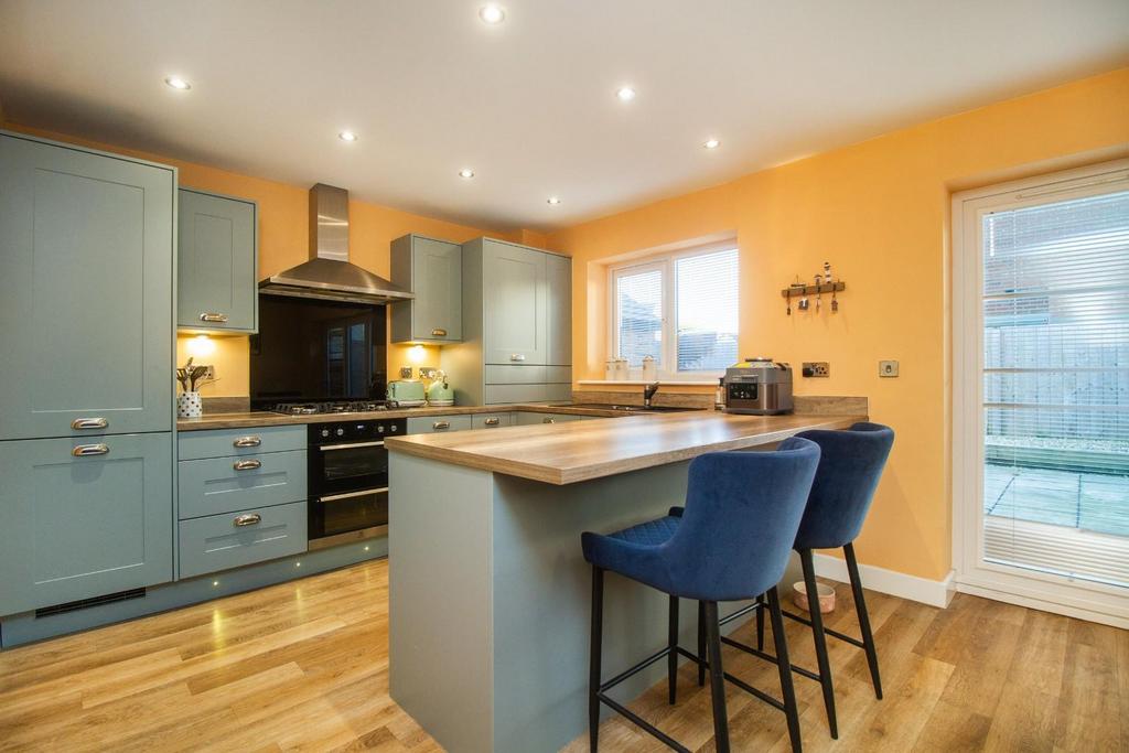 Kitchen/Dining Room