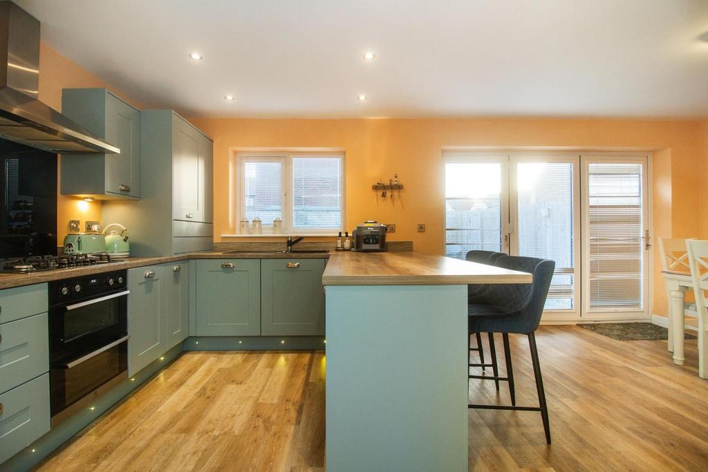 Kitchen/Dining Room