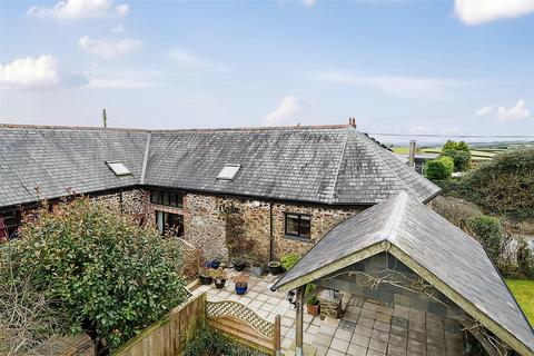 3 bedroom terraced house for sale, Torrington Road, Winkleigh